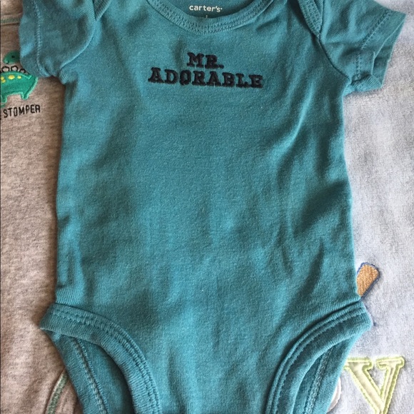 Carters NB Onsie - Picture 2 of 7